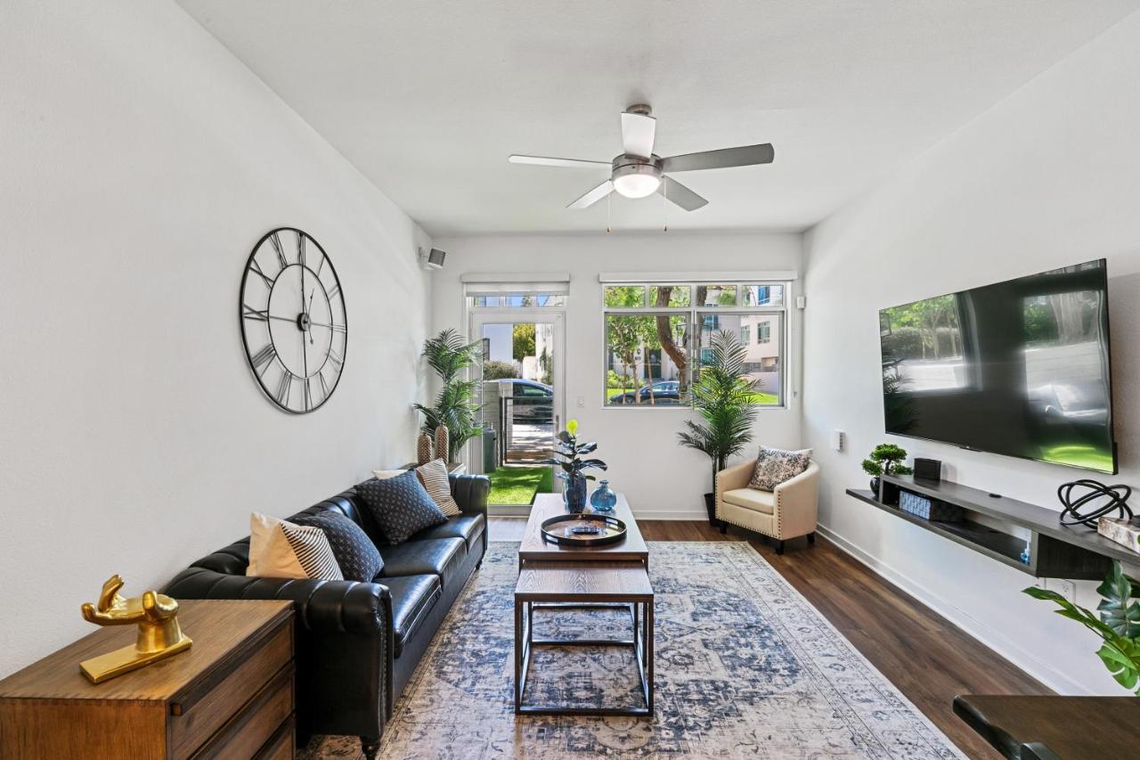 Beverly Grove Chic City Oasis 2 Bedroom Apt With Den 138 Λος Άντζελες Εξωτερικό φωτογραφία