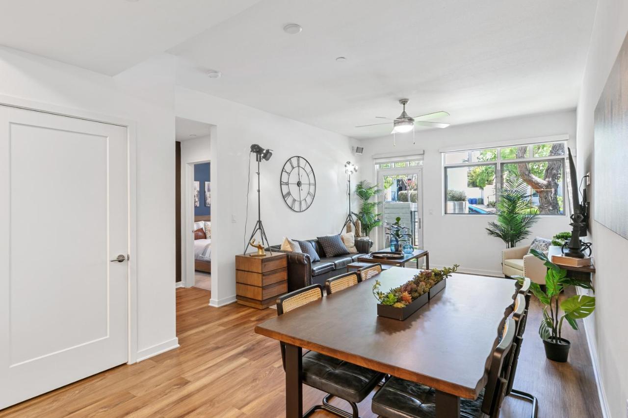 Beverly Grove Chic City Oasis 2 Bedroom Apt With Den 138 Λος Άντζελες Εξωτερικό φωτογραφία