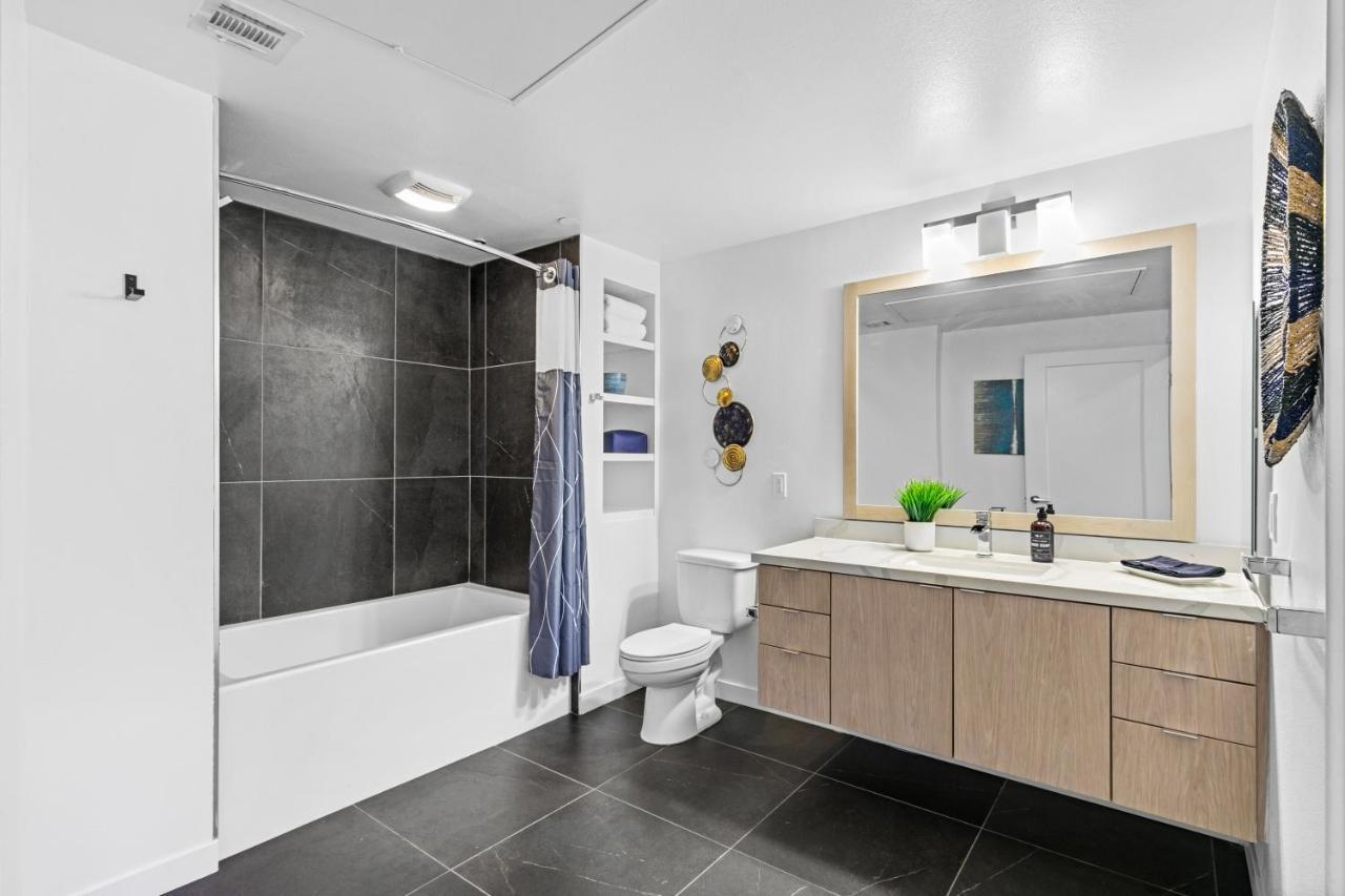 Beverly Grove Chic City Oasis 2 Bedroom Apt With Den 138 Λος Άντζελες Εξωτερικό φωτογραφία