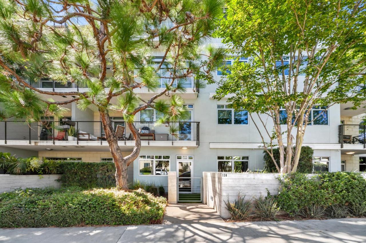 Beverly Grove Chic City Oasis 2 Bedroom Apt With Den 138 Λος Άντζελες Εξωτερικό φωτογραφία