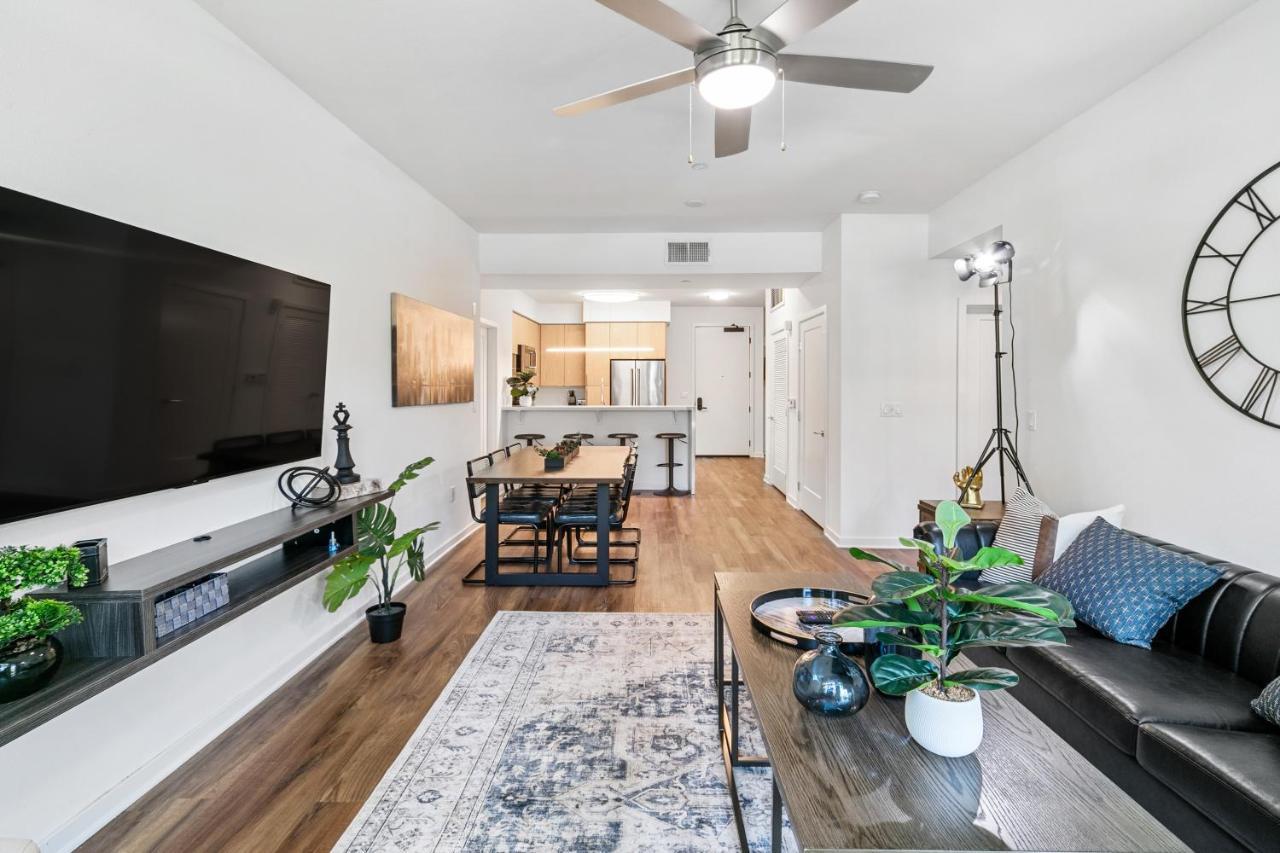 Beverly Grove Chic City Oasis 2 Bedroom Apt With Den 138 Λος Άντζελες Εξωτερικό φωτογραφία