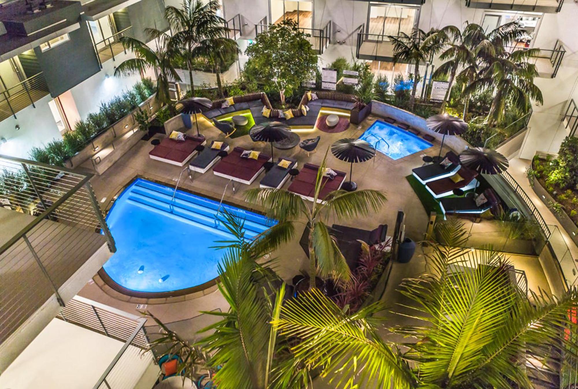 Beverly Grove Chic City Oasis 2 Bedroom Apt With Den 138 Λος Άντζελες Εξωτερικό φωτογραφία